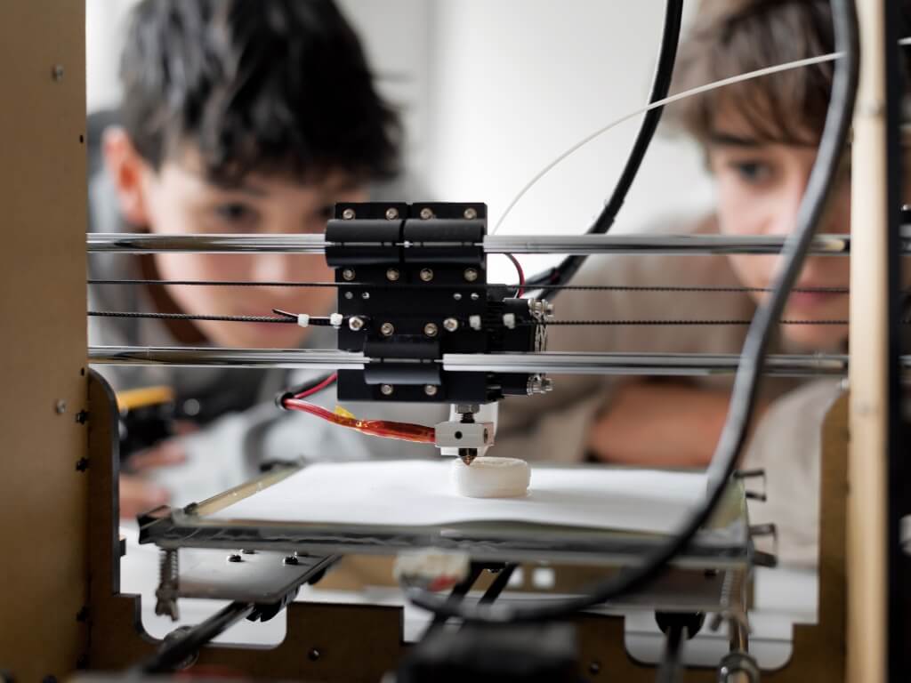 Comparing Leading 3D Printing Brands INTAMSYS, Shining 3D, 3D Systems, and Sinterit